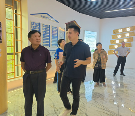 浙江省原副省长毛光烈一行莅临优尼家考察指导